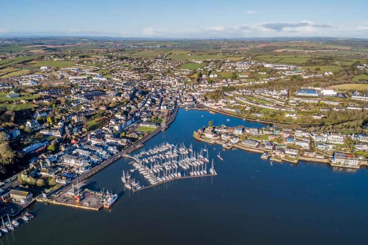 The Town House Kinsale, Hosted By Exquisite Holiday Homes, Sleeps 16 Eksteriør billede